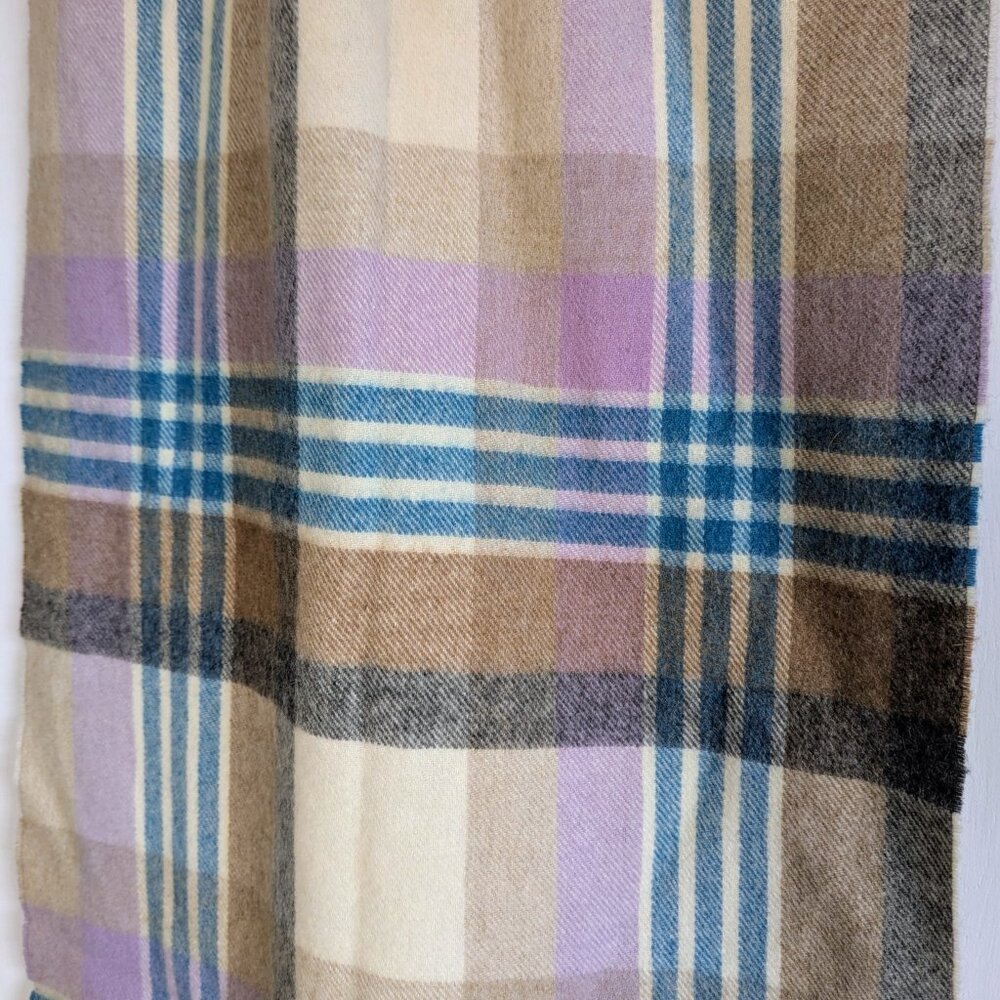 UNISEX J.Crew x MOON England Pure Merino Wool Plaid Scarf ✨ - Picture 7 of 8